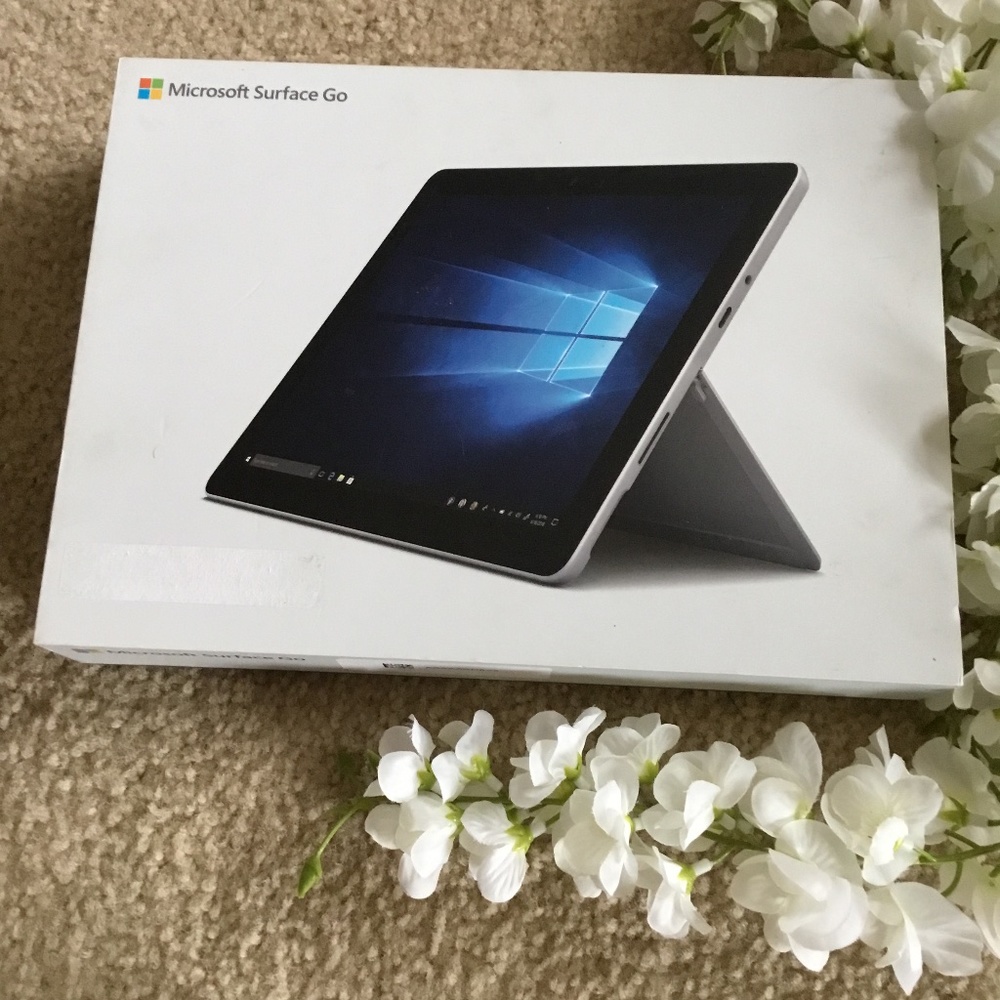 Microsoft  Surface Go  Windows 10 Pro